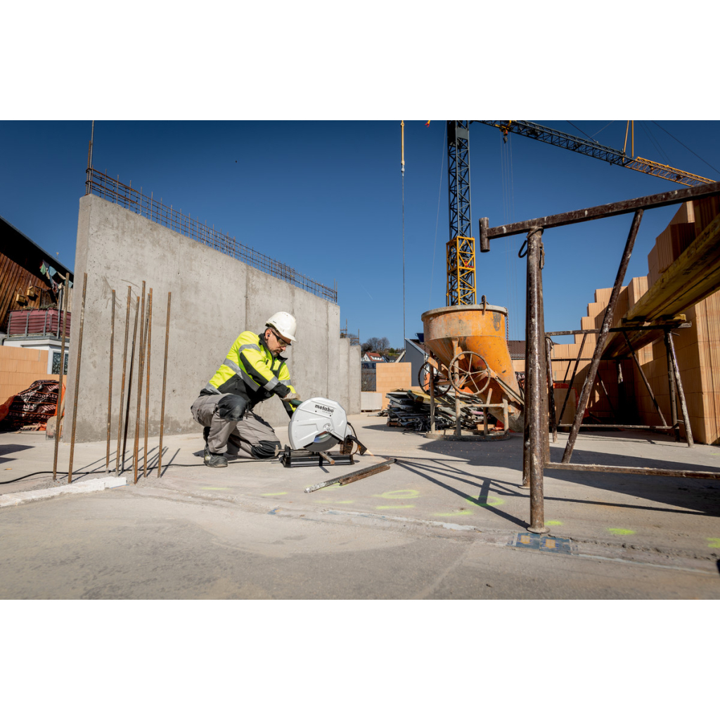 Монтажна пила Metabo CS 22-355 2300Вт, 355мм, 3700об/хв, 16.8кг (601786000)