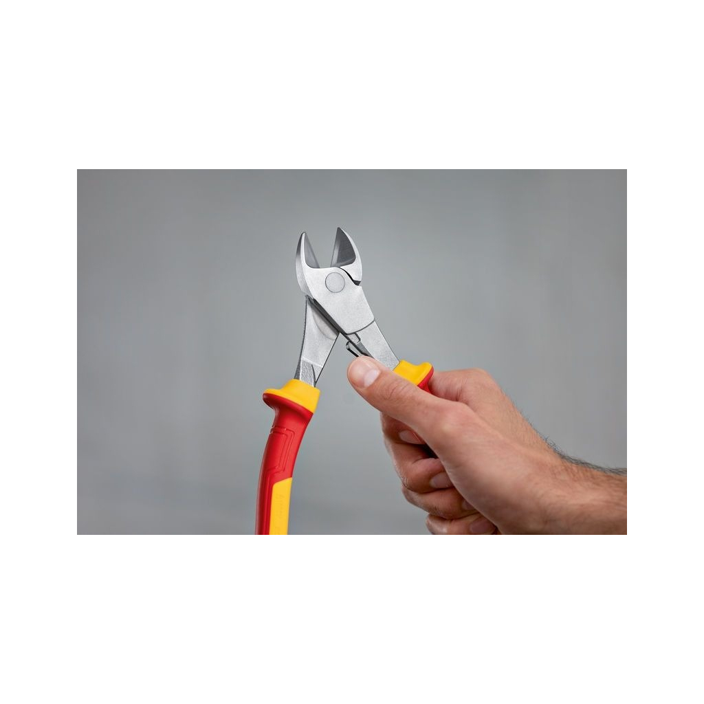 Кусачки Bosch Professional, 200 мм, VDE (1.600.A02.NE2) Кусачки Bosch Professional, 200 мм, VDE (1.600.A02.NE2)