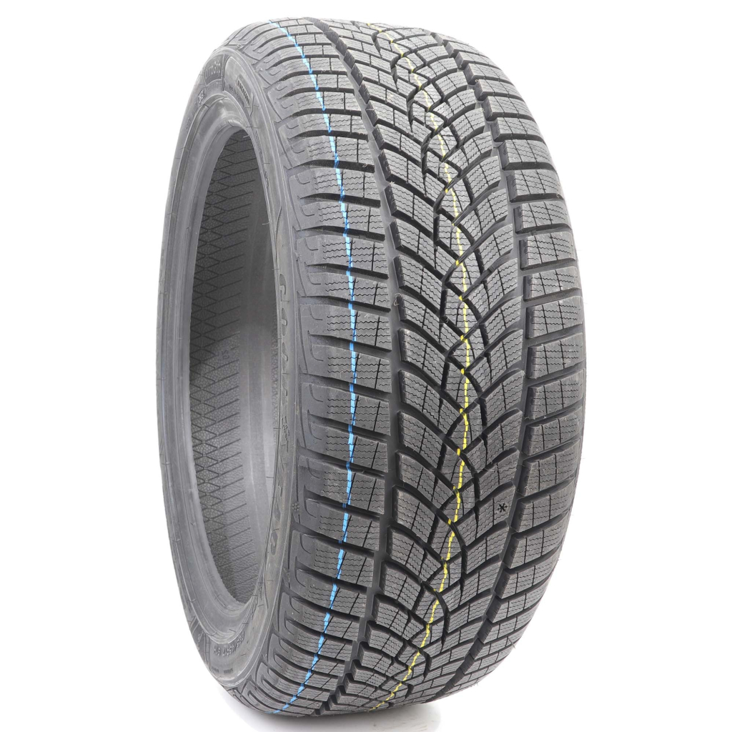 Шина Goodyear Ultra Grip Performance+ XL FP 235/40R18 95V