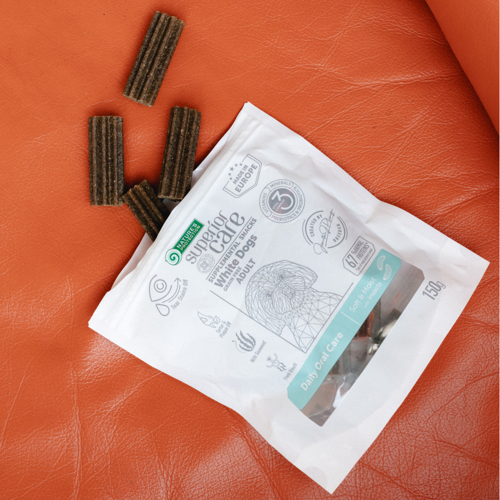 Ласощі для собак Nature's Protection Superior Care White Dogs Daily Oral Care 150 г (KIKNPSC47652)