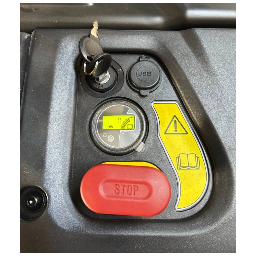 Штабелер GTM електричний самохідний 1,6т/4,0м 24V/240Ah з площ. оператора (PS16N 4000)