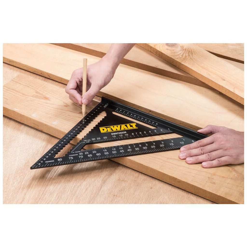 Косинець DeWALT для покрівельних робіт, металевий, 300х300 мм (DWHT25228-0)