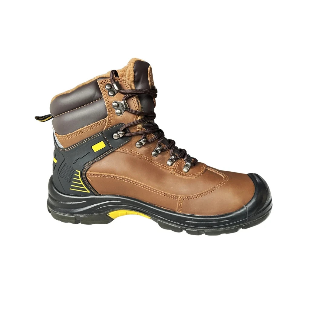 Чоботи робочі GTM утеплені р.40 композ.носок, шкіра коричневого кольору S1P SRC (SM-075W-40)