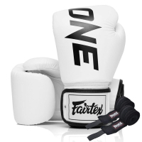 Боксерські рукавички Fairtex BGV1-ONE (натуральна шкіра) White 14 унцій (бинти в комплекті) (BGV1-ONE_14oz_White)