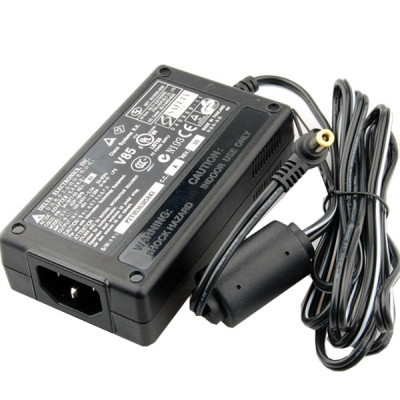 Блок живлення до IP-телефона Cisco CP-PWR-CUBE-4 (CP-PWR-CUBE-4=)
