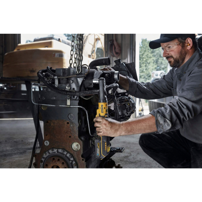 Гайковерт DeWALT кутовий 18 В XR Li-lon, безщітковий, 102 Нм, 1,2 кг (без АКБ та ЗП) (DCF510N)