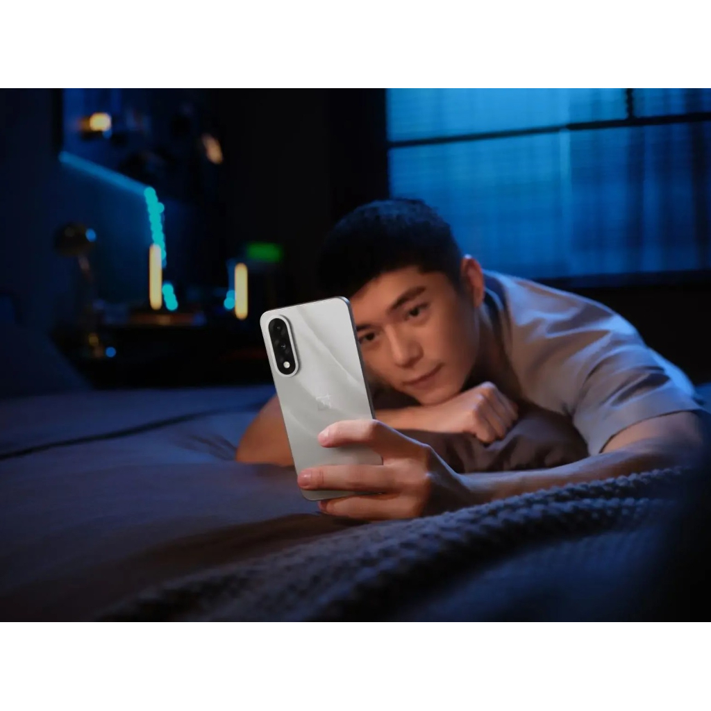 Мобільний телефон OnePlus Nord 5 5G 8/256GB White Мобільний телефон OnePlus Nord 5 5G 8/256GB White