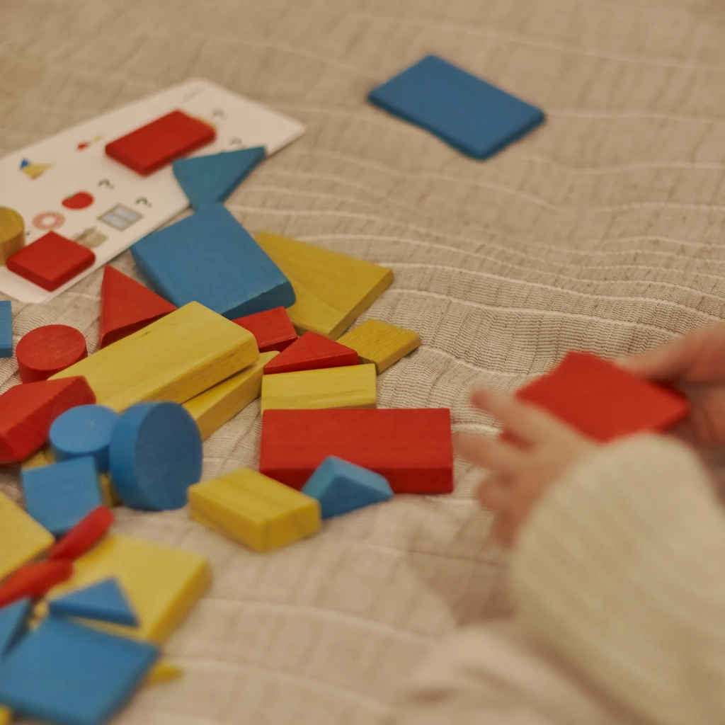 Навчальний набір Ігротеко Логічні блоки(за методикою З. Дьєнеша) (900408)