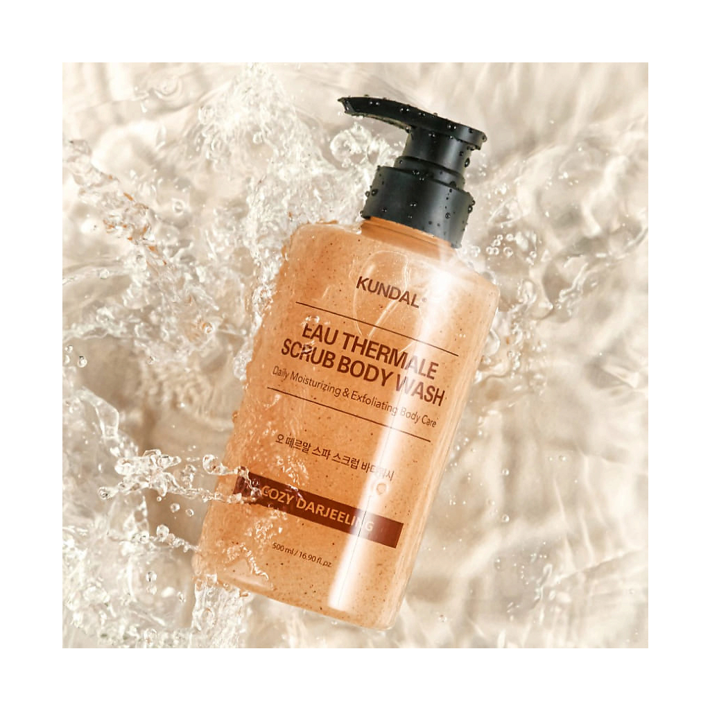 Гель для душу Kundal Eau Thermal Scrub Body Wash Cozy Darjeeling 500 мл (8809809428662)