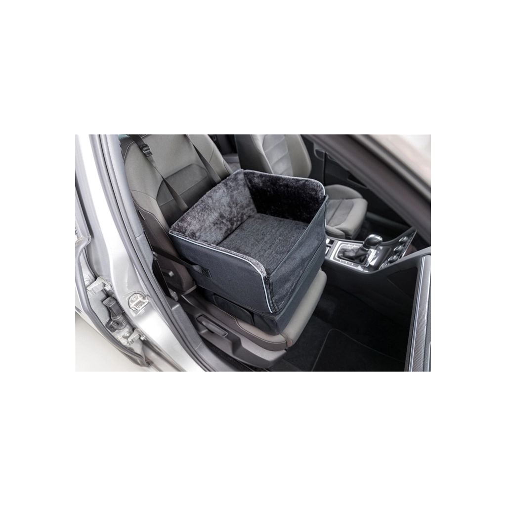 Автомобільне крісло для тварин Trixie 45х38х37 см Чорне (4011905013220)