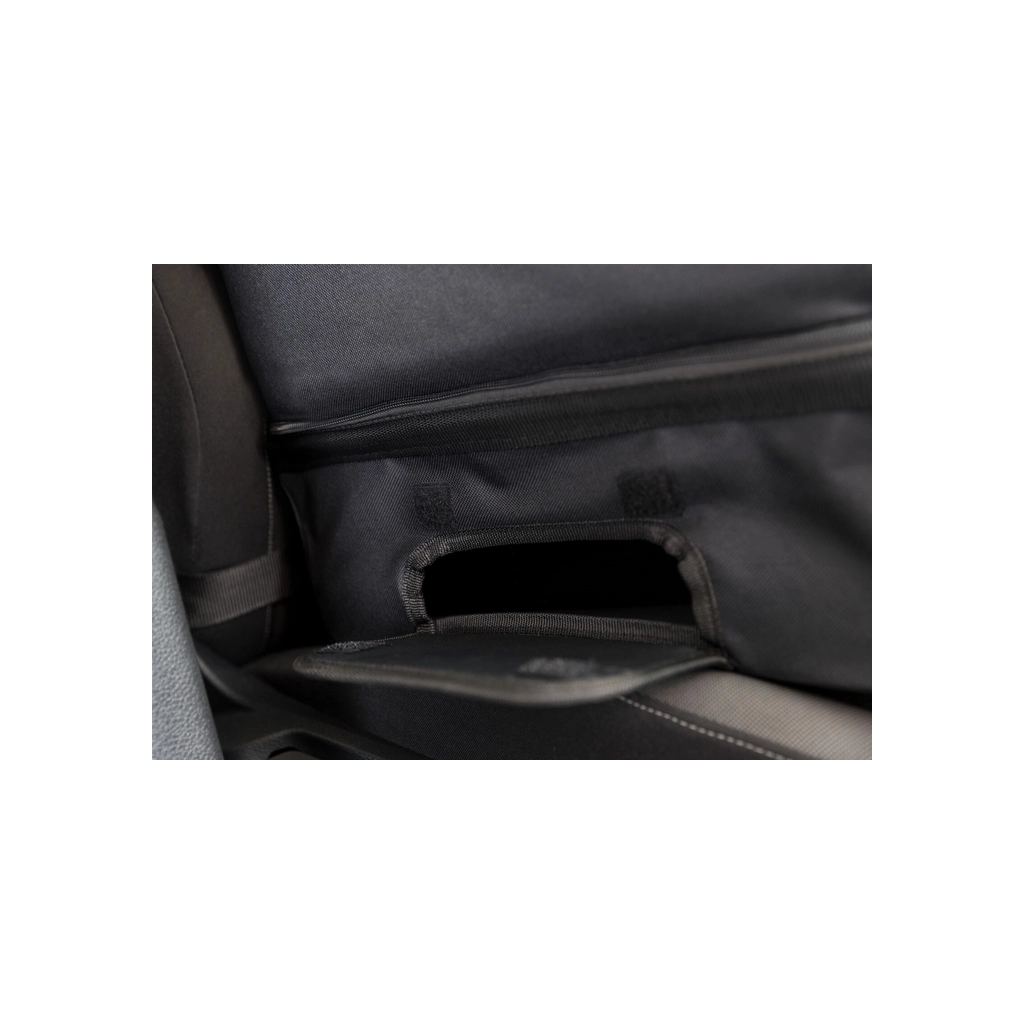 Автомобільне крісло для тварин Trixie 45х38х37 см Чорне (4011905013220)