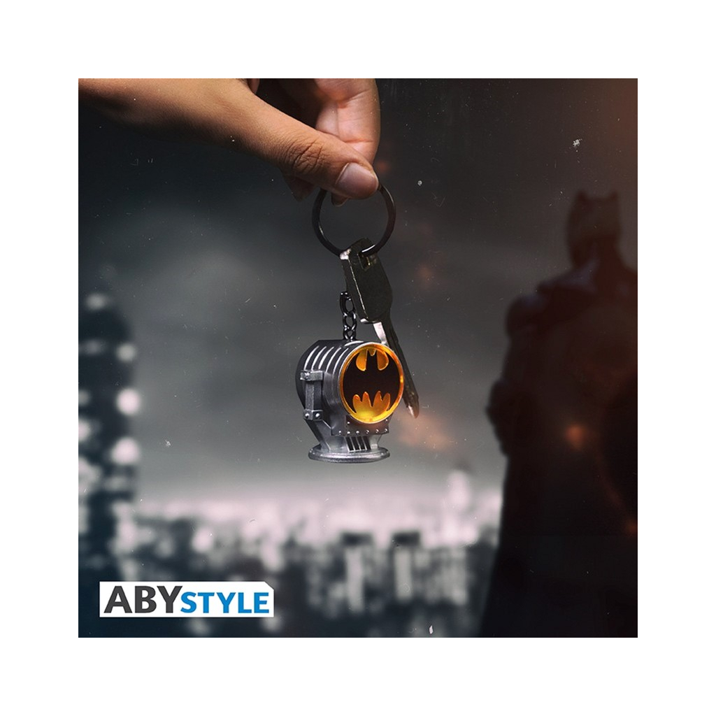 Брелок ABYstyle DC Comics Batman Bat-Signal (Бэтмен Бет-сигнал) 4.3 см (ABYKEY336)