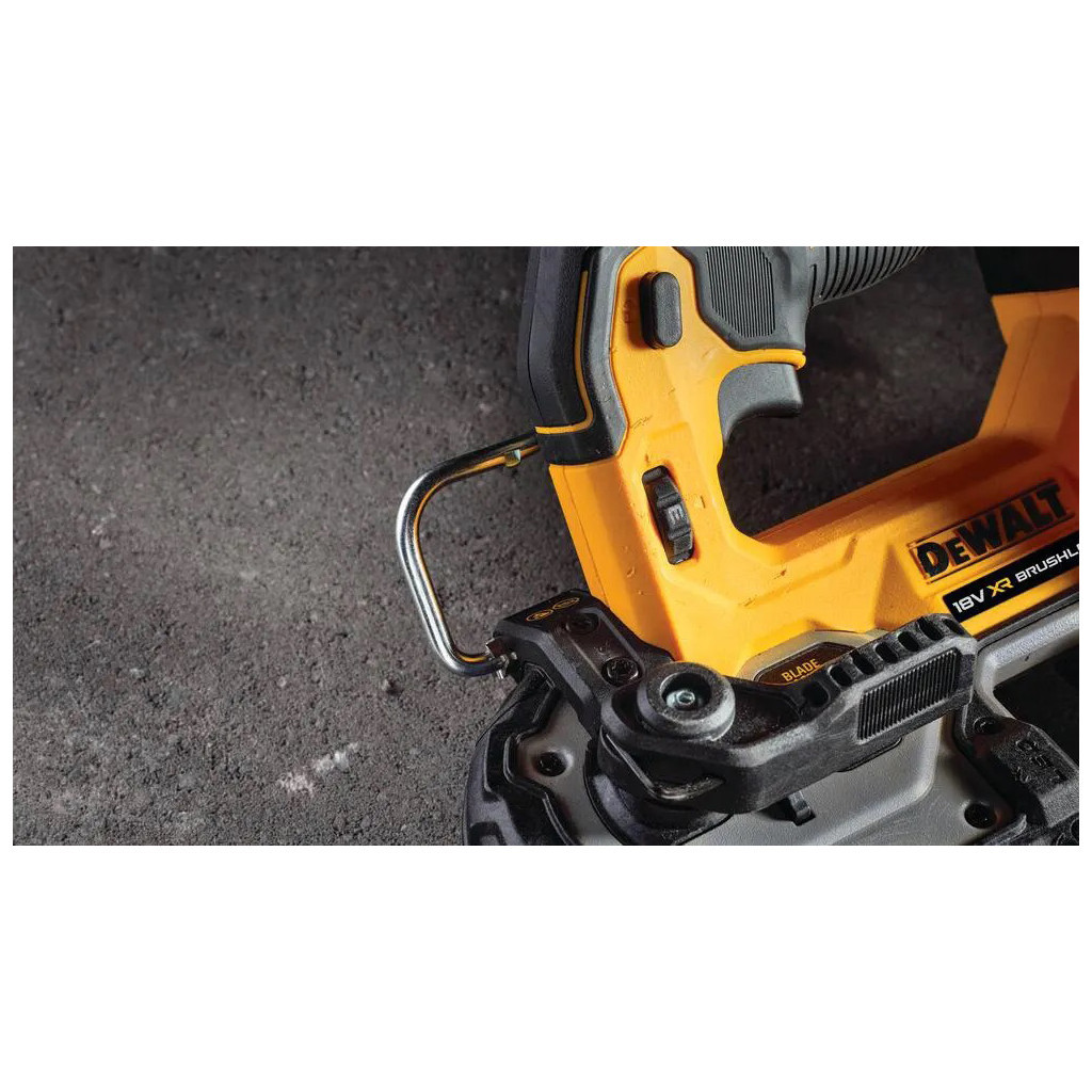 Стрічкова пила DeWALT 18В XR Li-lon, 46-116 м/хв, кейс TSTAK (бкз АКБ та ЗУ) (DCS377NT)