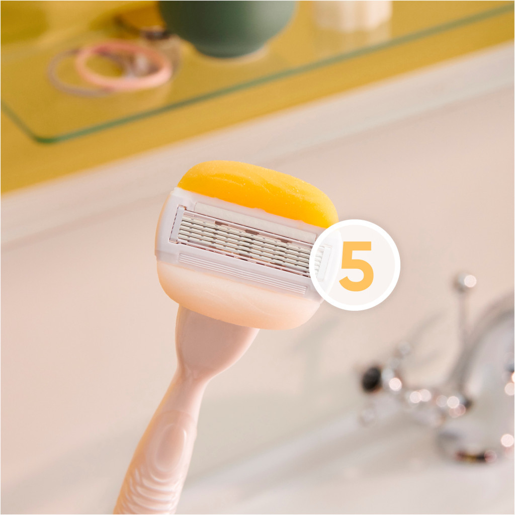 Змінні касети Gillette Venus ComfortGlide Olay З ароматом кокосу 4 шт. (7702018267651)