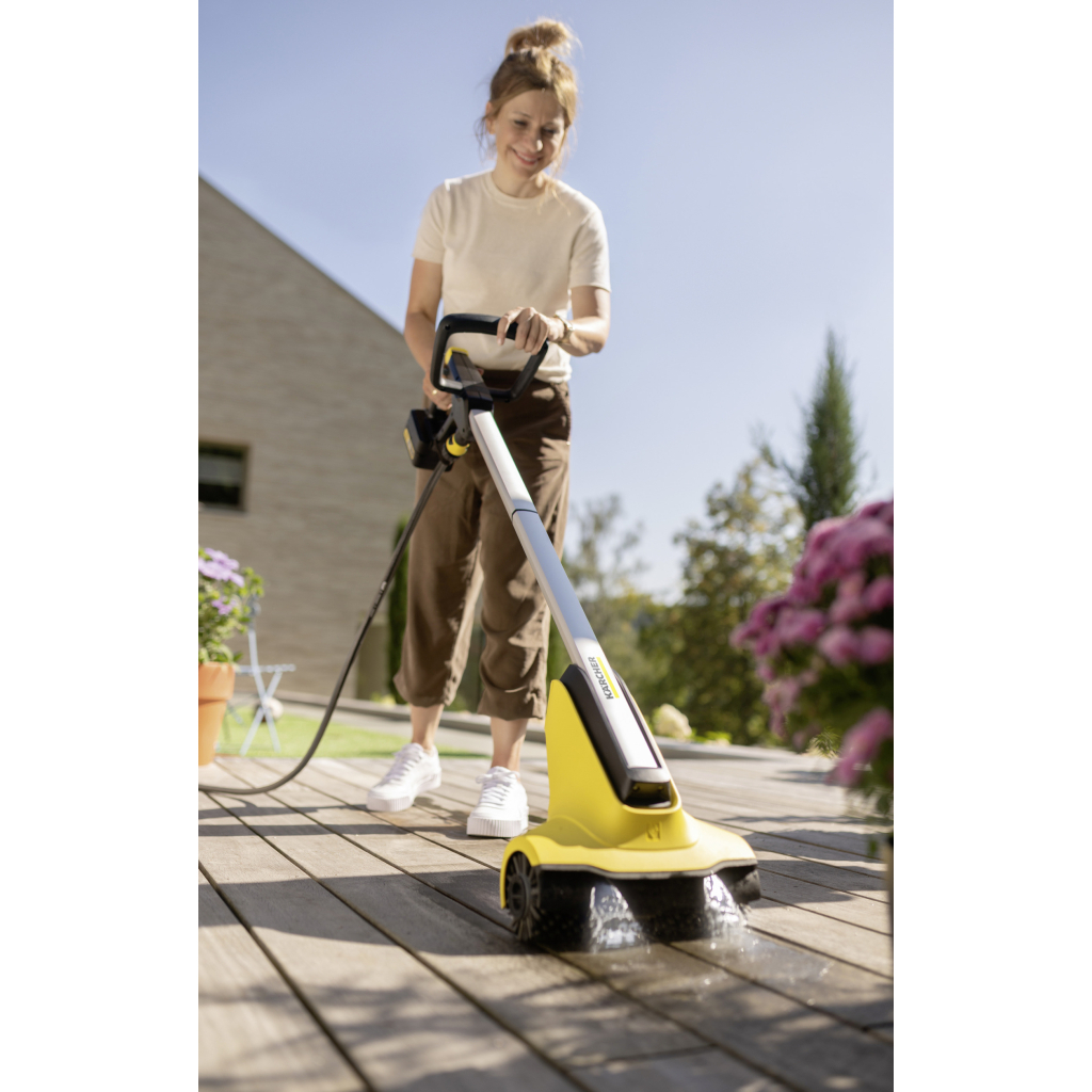 Підмітальна машина Karcher PCL 3-18, 18В, щітка 30см, подача води (без АКБ та ЗП) (1.644-010.0)