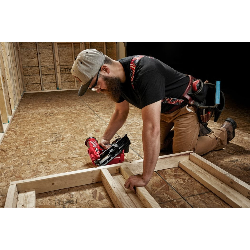 Цвяхозабивач Milwaukee M18 FFN-0C, 50/90мм, кейс (без АПКБ та ЗП) (4933471406)