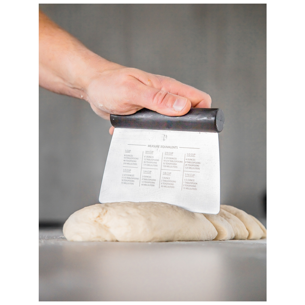 Шкребок кондитерський KitchenAid Universal 15,2 х 11,5 х 2,6 см чорний (KQG050OHOBE)