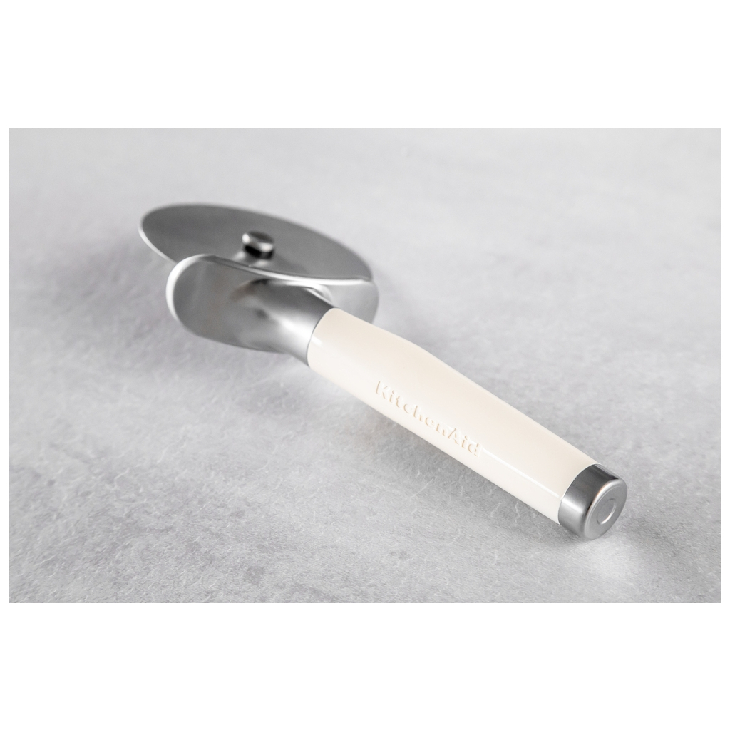 Ніж для піци KitchenAid Coreline, 22,7 см, кремовий (KAG113OHACE)