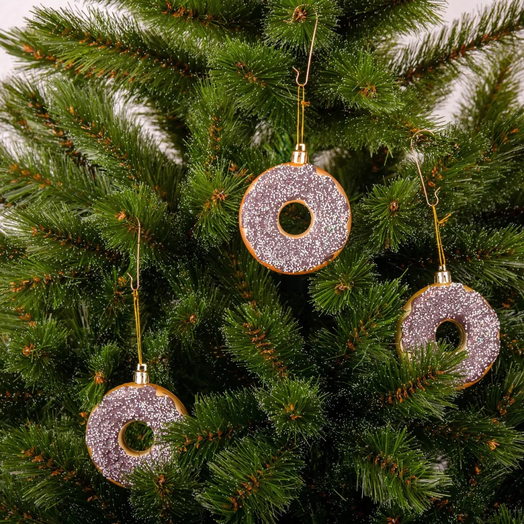 Ялинкова іграшка Chomik пластикові Пончики 3 шт, 8см, коричневі (5901292677169_1) Ялинкова іграшка Chomik пластикові Пончики 3 шт, 8см, коричневі (5901292677169_1)