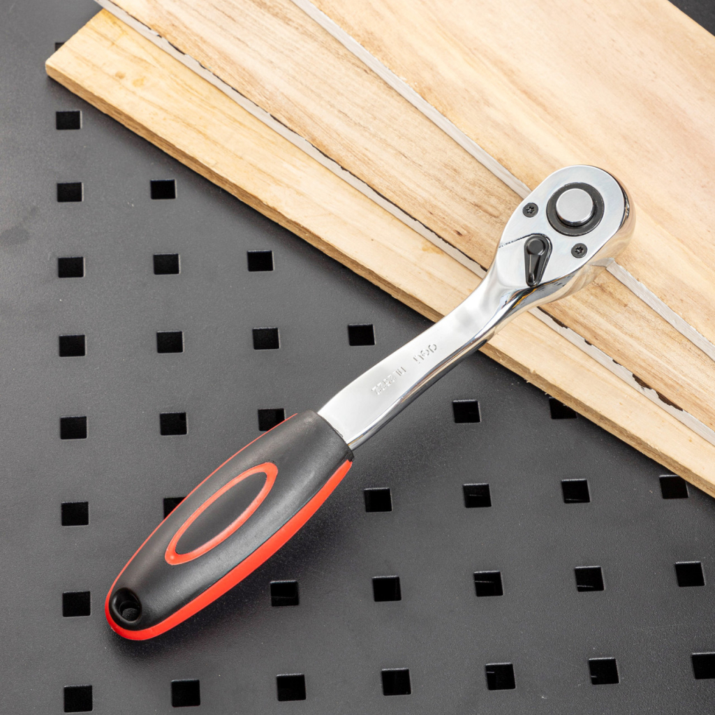 Тріскачка Deli 1/4", 72T (EDL2324)