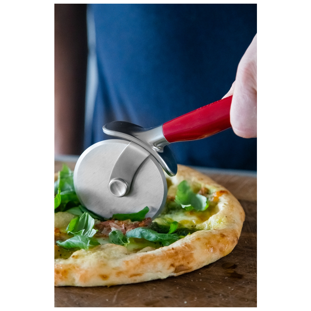 Ніж для піци KitchenAid Coreline, 22,7 см, червоний (KAG113OHERE)