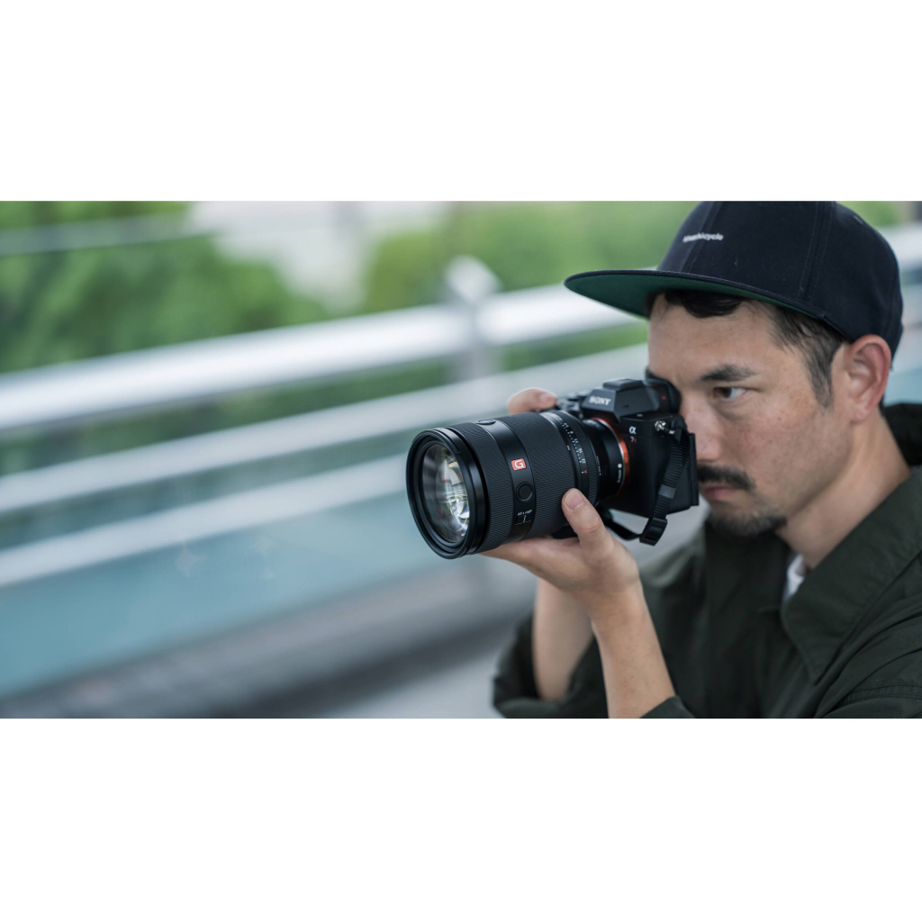 Об'єктив Sony 28-70mm f/2.0 GM for NEX FF (SEL2870GM.SYX)