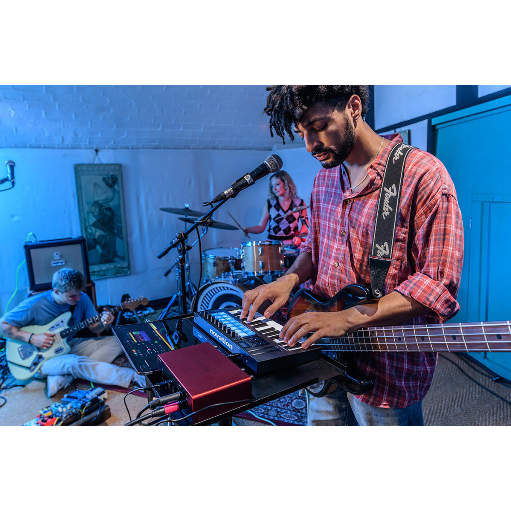 MIDI-клавіатура Novation Launchkey Mini 25 MK4 (236478)