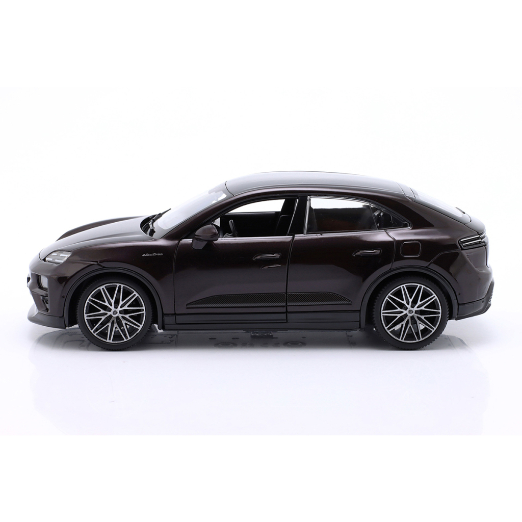 Масштабна модель автомобіля Bburago Автомодель - Porsche Macan 4 Electric чорний, 1:24 (18-21114)