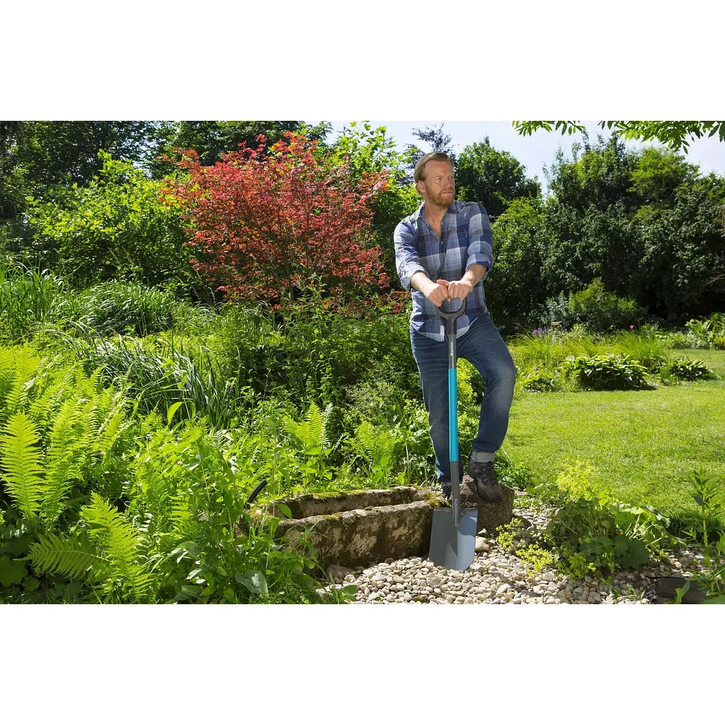 Лопата Gardena ClassicLine штикова, D-подібна рукоятка, 117 см (17050-20.000.00)