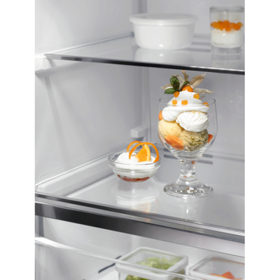 Морозильна камера Electrolux LUS7ME28X