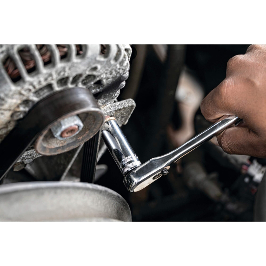 Набір інструментів DeWALT головок та біт 1/4" та 3/8", 84 шт. (DWMT81531-1) Набір інструментів DeWALT головок та біт 1/4" та 3/8", 84 шт. (DWMT81531-1)