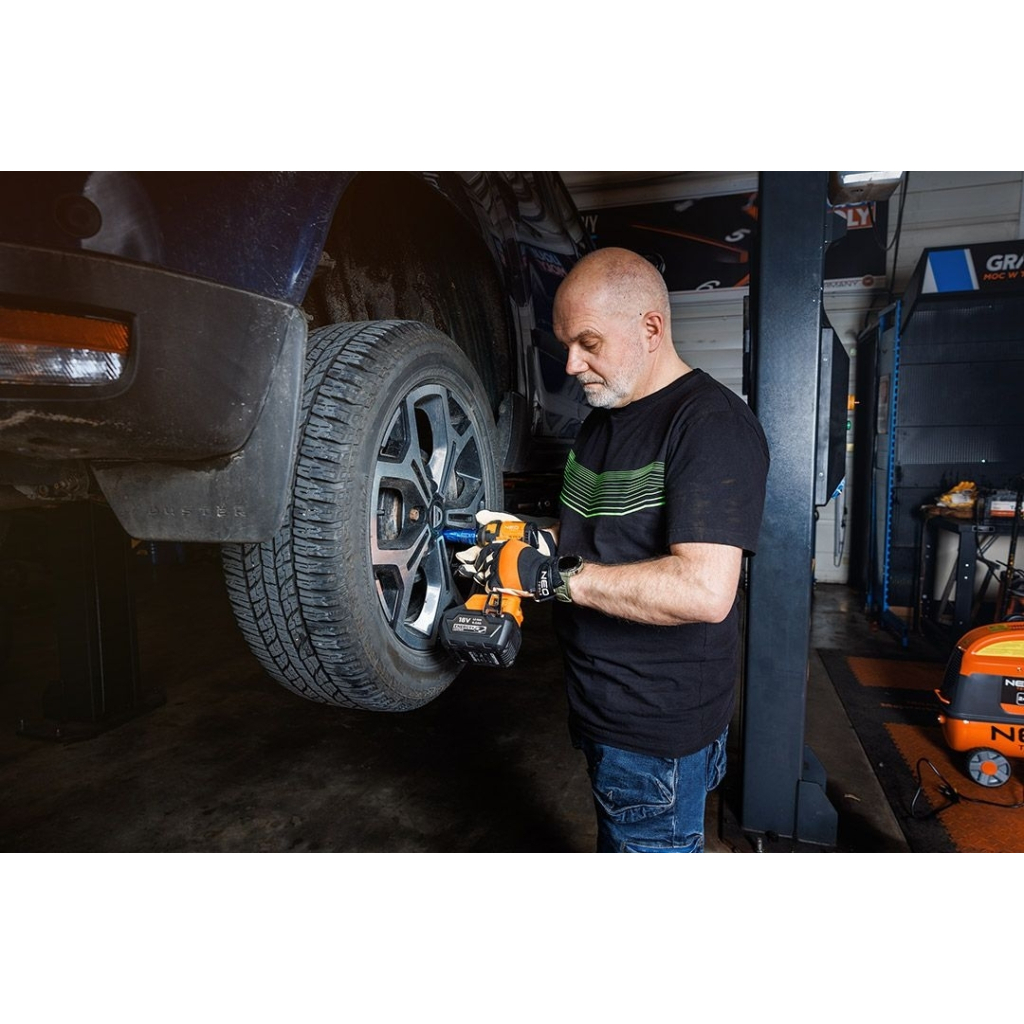 Гайковерт Neo Tools Energy+ 18V, безщітковий, 2500об/хв, 350Нм, 1/2", 3 швидкості, 1.1кг (без АКБ та ЗП) (04-613)