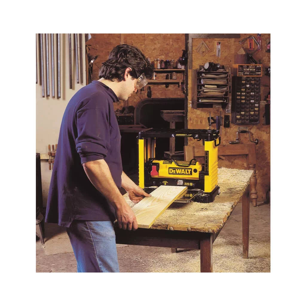 Рейсмус DeWALT рейсмусний 1800 Вт, 10000 об/хв, вага 33 кг (DW733)