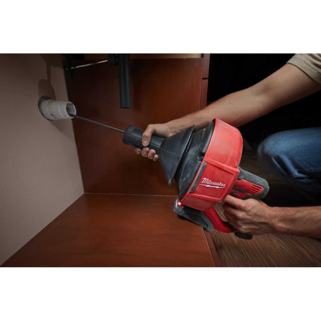 Прочисна машина Milwaukee M12 BDC8-202C, 2x2Ah, 8м (4933451633)