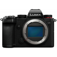 Цифровий фотоапарат Panasonic Lumix DC-S5 Body (DC-S5EE-K)