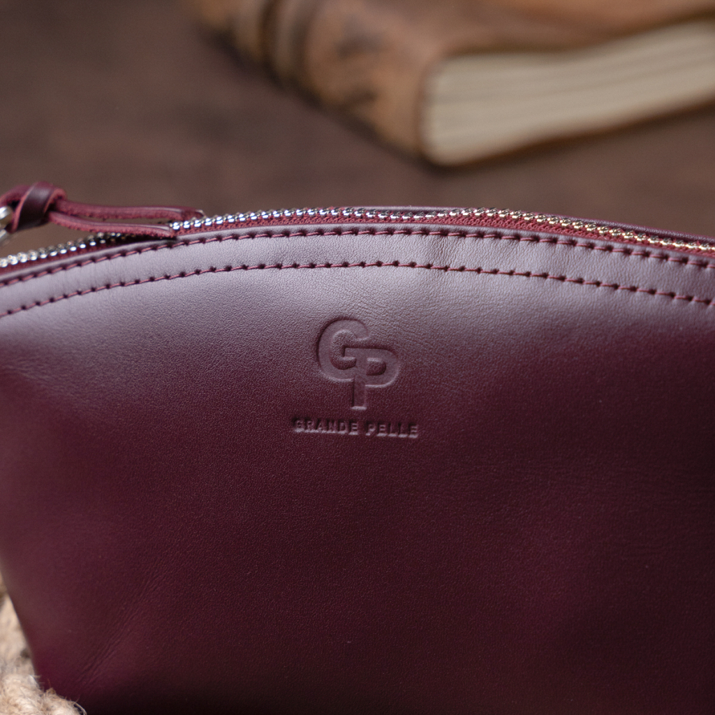 Косметичка Grande Pelle Зі шкіри Сливова (11300)