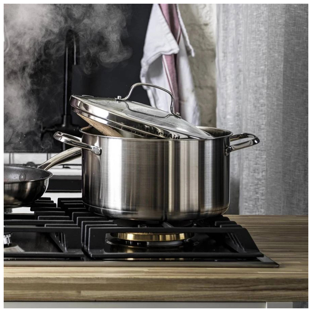 Каструля KitchenAid Proline 24 см 5,7 л (CC001879-001) Каструля KitchenAid Proline 24 см 5,7 л (CC001879-001)