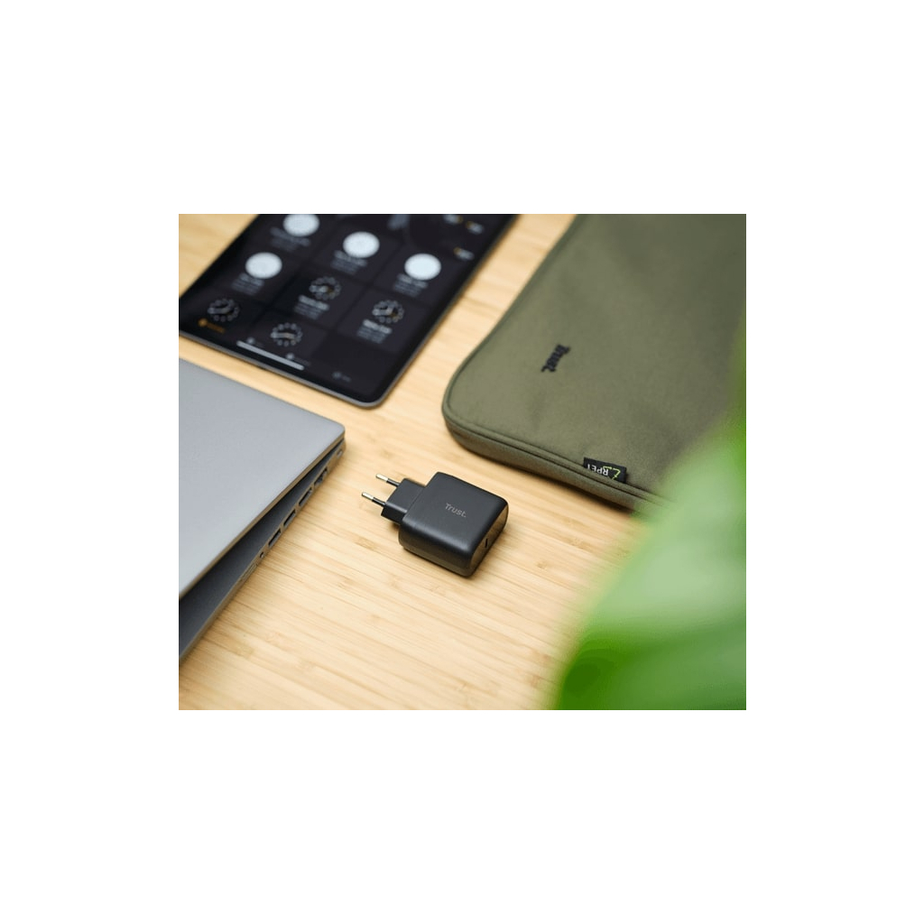 Зарядний пристрій Trust Maxo 65W USB-C PD black (24817_TRUST)