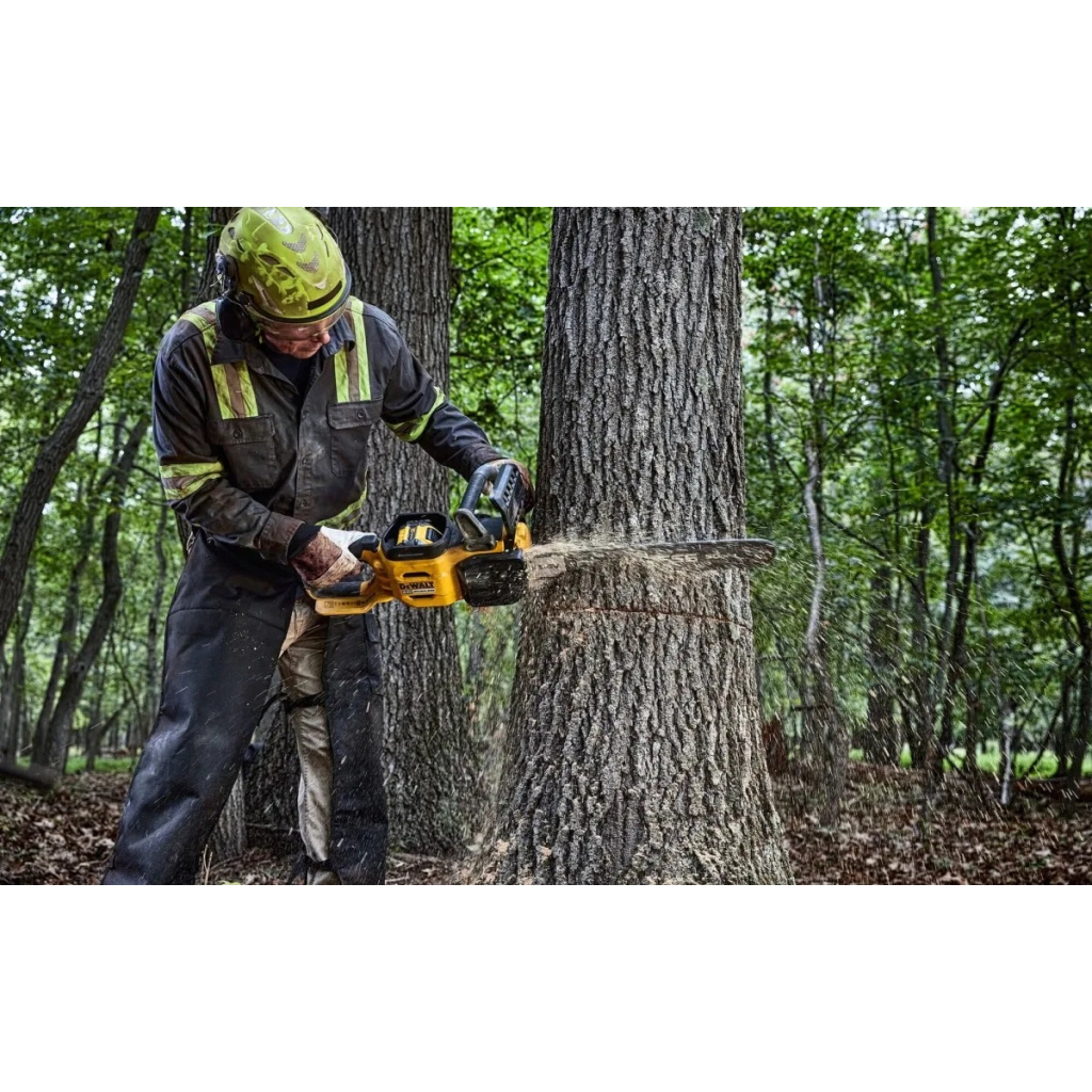 Набір інструментів Toptul Пила ланцюгова акумуляторна DeWalt 54В XR FLEXVOLT шина 50см OREGON (DCMCS575N) Набір інструментів Toptul Пила ланцюгова акумуляторна DeWalt 54В XR FLEXVOLT шина 50см OREGON (DCMCS575N)