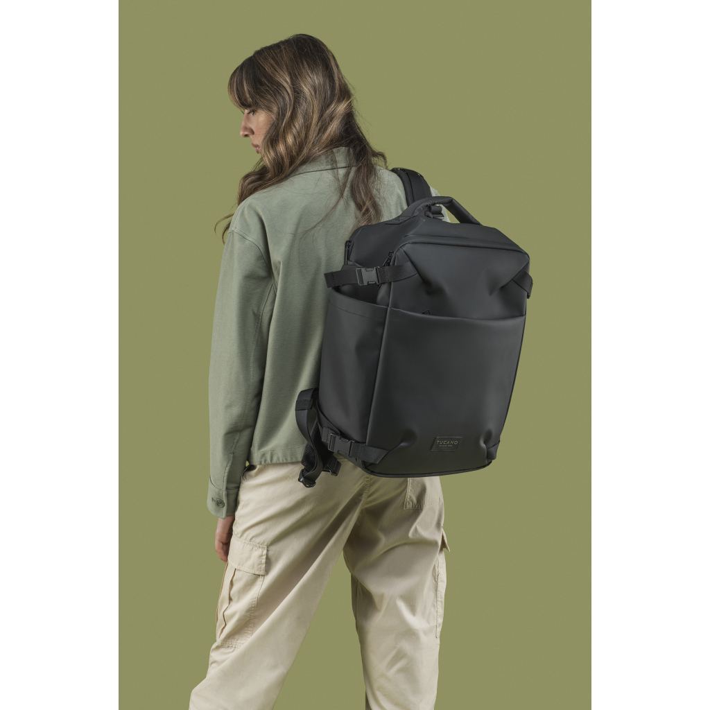 Рюкзак туристичний Tucano Tugo M Dry Cabin Luggage 15.6" чорний (BKTUGDR-M-BK) Рюкзак туристичний Tucano Tugo M Dry Cabin Luggage 15.6" чорний (BKTUGDR-M-BK)
