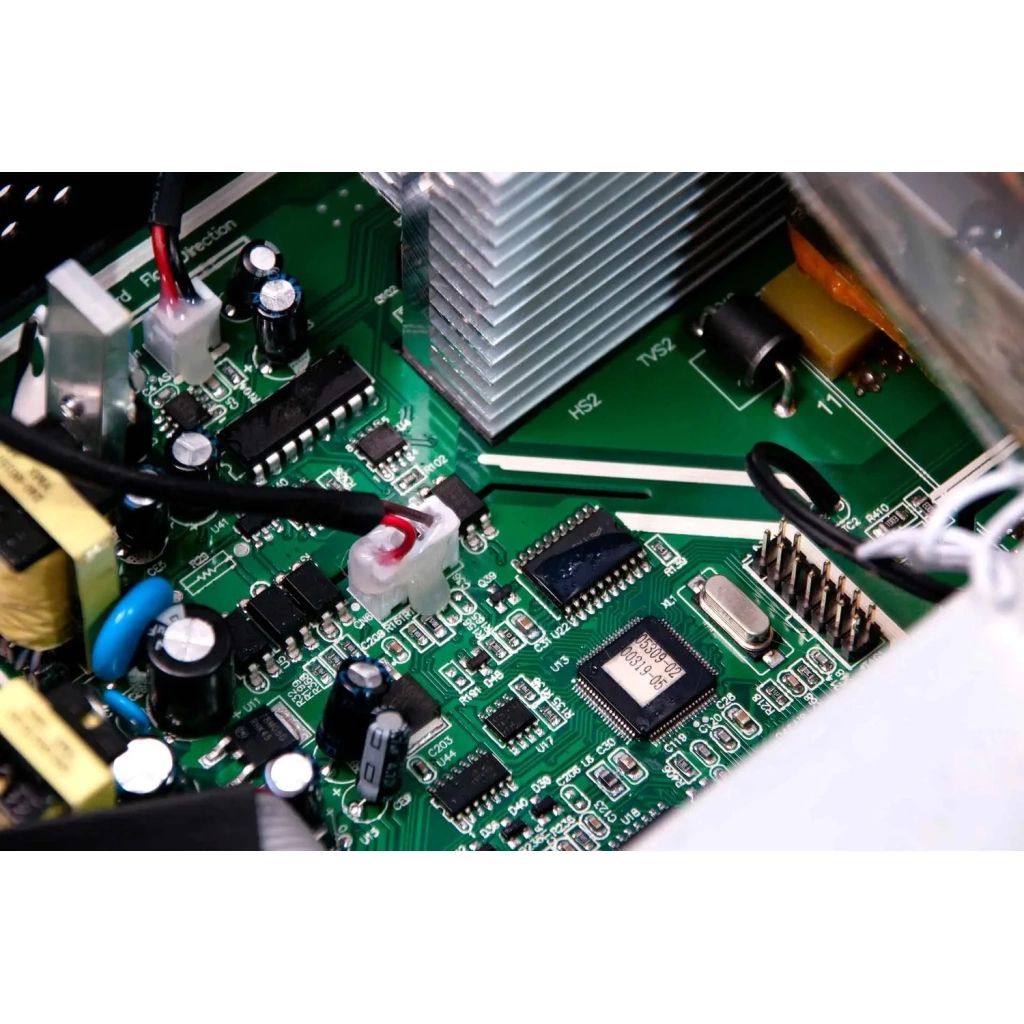 Сонячний інвертор Must PV18-3224VPM, 3200W, 24V (PV18-3224VPM)