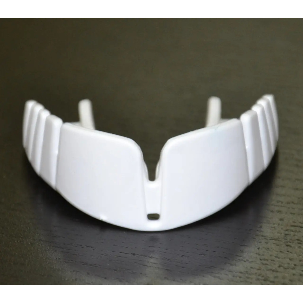 Капа Opro Snap-Fit UFC White 002263002 (SN_JR_UFC_White)