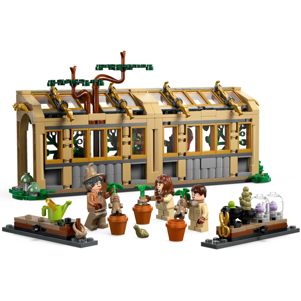 Конструктор LEGO Harry Potter Замок Хогвартс: урок гербології (76445)