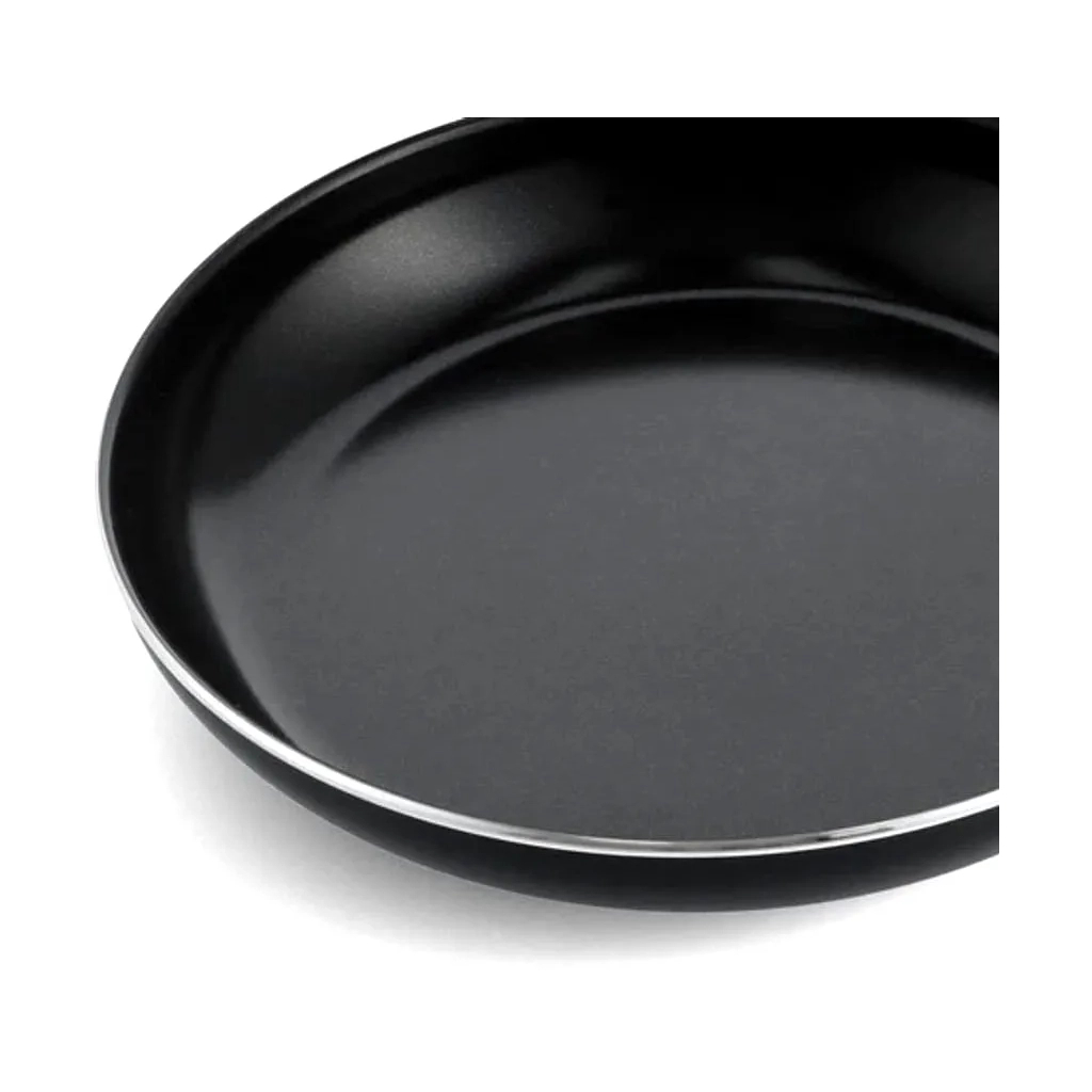 Сковорода GreenPan Essence Perforated Base, 20 см з керамічним покриттям (CC009038-001) Сковорода GreenPan Essence Perforated Base, 20 см з керамічним покриттям (CC009038-001)