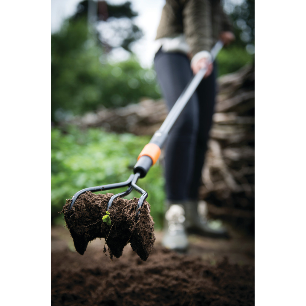 Сапа Fiskars Gardening розпушувач QuikFit 30.5см, 0.41кг (1000680)