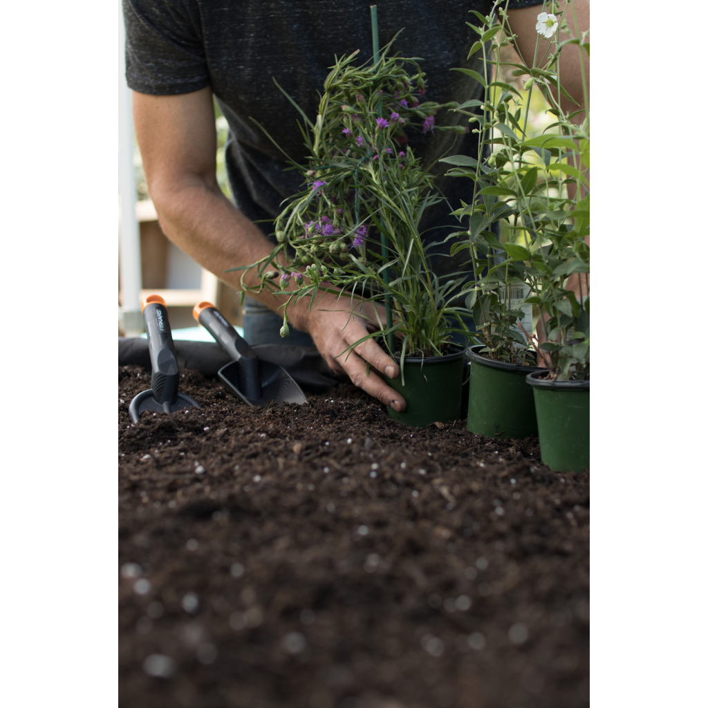 Сапа Fiskars Gardening розпушувач Solid 30.7см, 0.08кг (1001600)