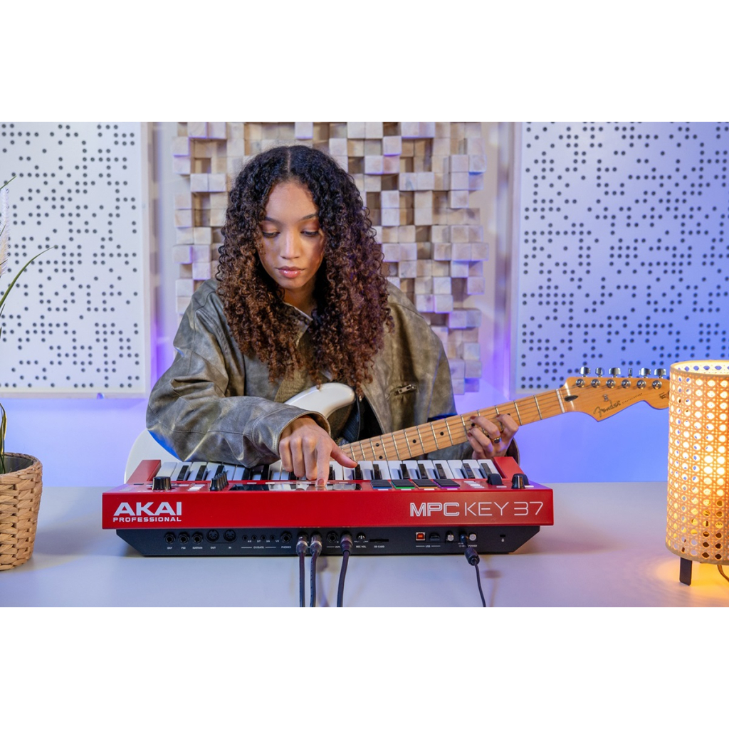 MIDI-клавіатура Akai MPC Key 37 (235978)