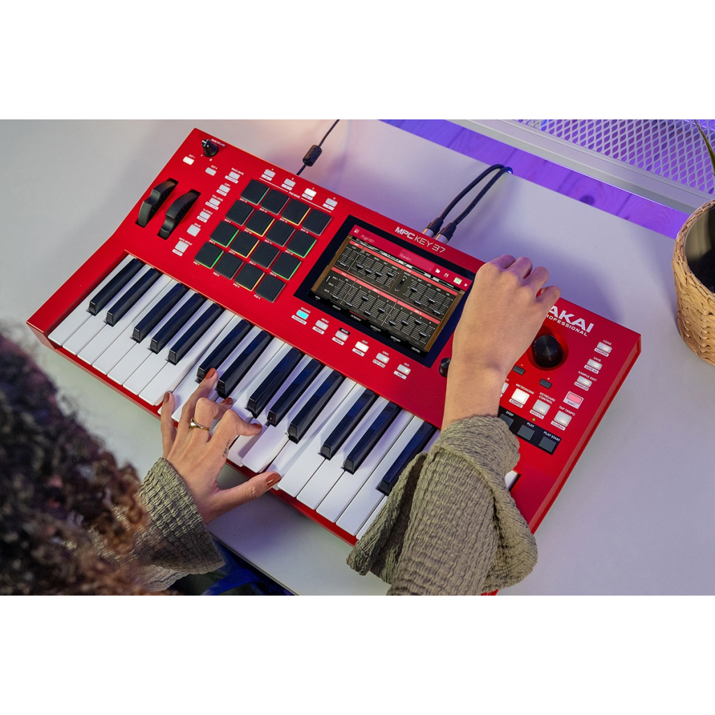 MIDI-клавіатура Akai MPC Key 37 (235978)