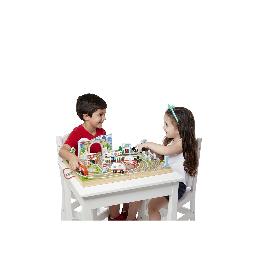 Ігровий набір Melissa&Doug дерев'яний футляр "Місто" (MD30141) Ігровий набір Melissa&Doug дерев'яний футляр "Місто" (MD30141)