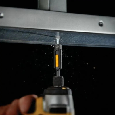 Головка магнітна DeWALT магнітна EXTREME 1/4"х13 мм, шестигранна з магнітом, що рухається всередині (DT7450)